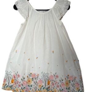 Cupcakes & Cashmere White Garment. Pre-owned.